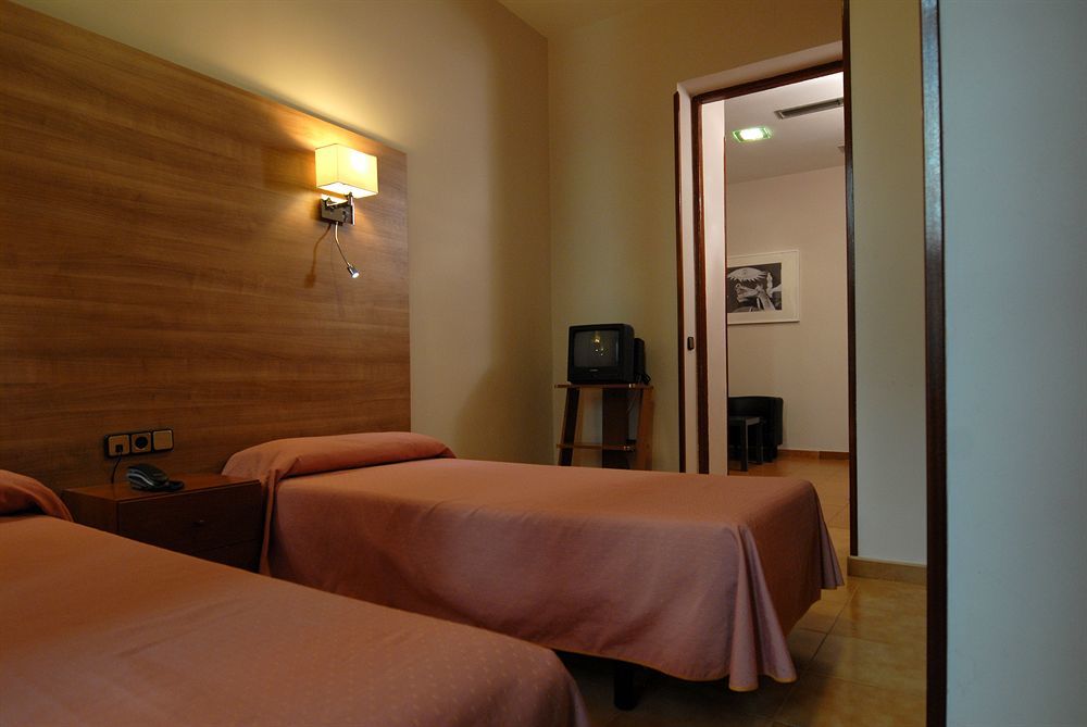 Hostal Aguilar Madri Exterior foto